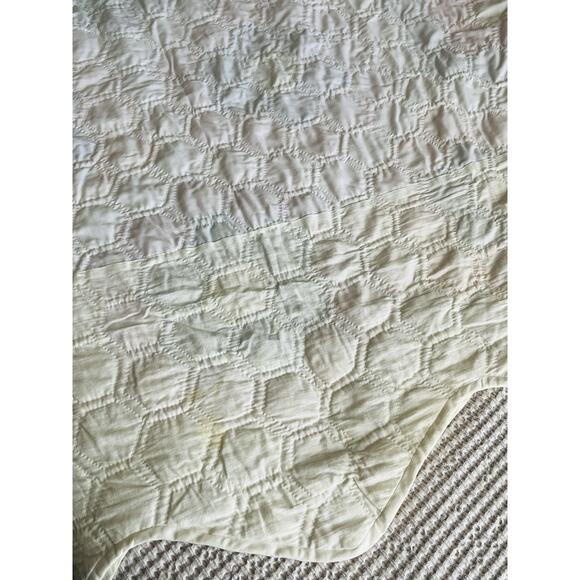 Vintage handmade Quilt Grandmother's Flower Garden 50s 60s 70s fabrics 102 x 88" - Picture 15 of 16